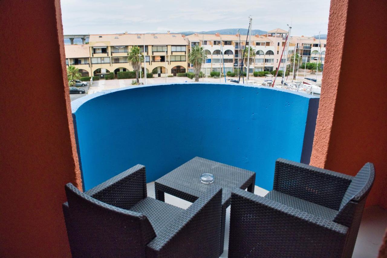 Cit'Hotel Des 2 Golfs Льокат Екстериор снимка