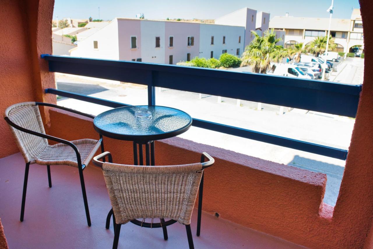 Cit'Hotel Des 2 Golfs Льокат Екстериор снимка