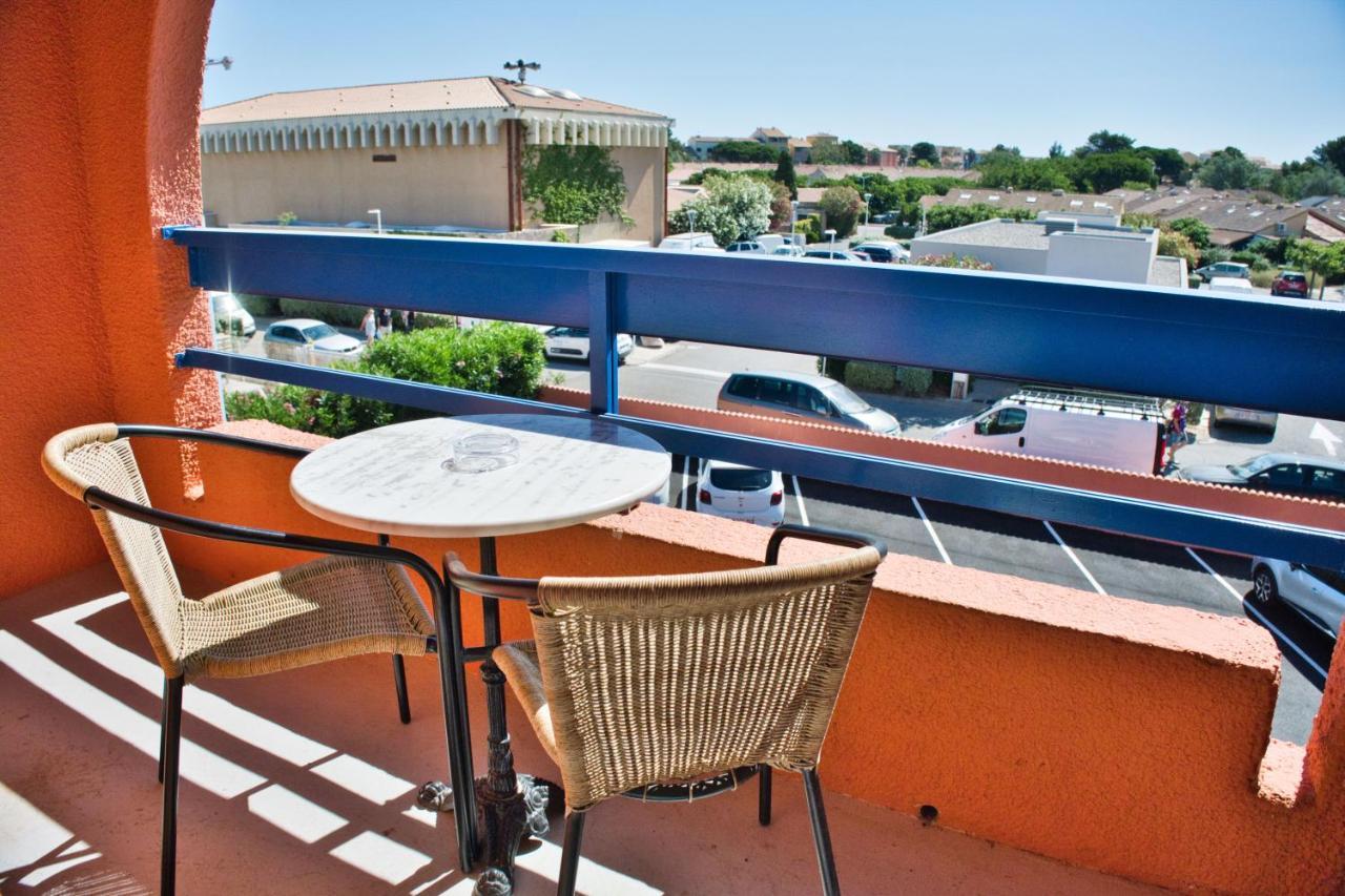 Cit'Hotel Des 2 Golfs Льокат Екстериор снимка