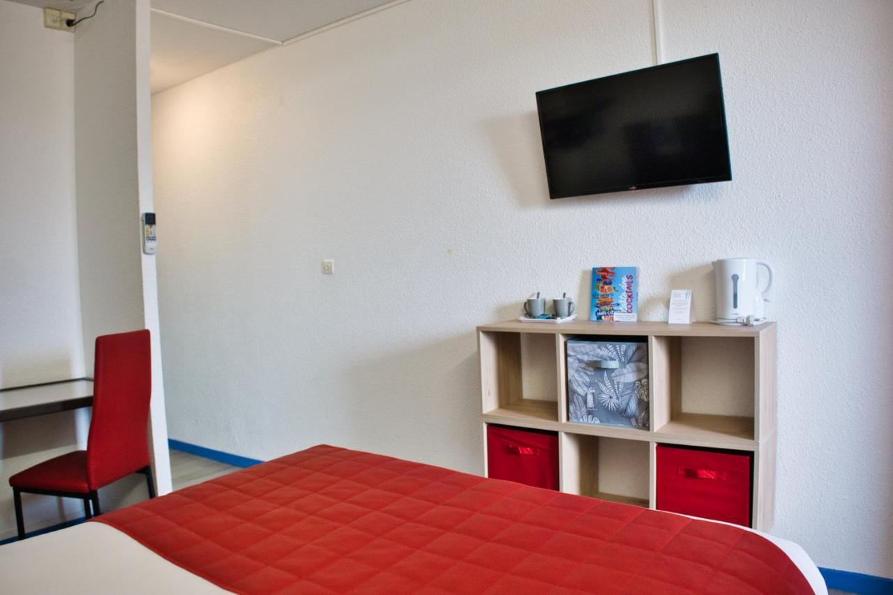 Cit'Hotel Des 2 Golfs Льокат Екстериор снимка