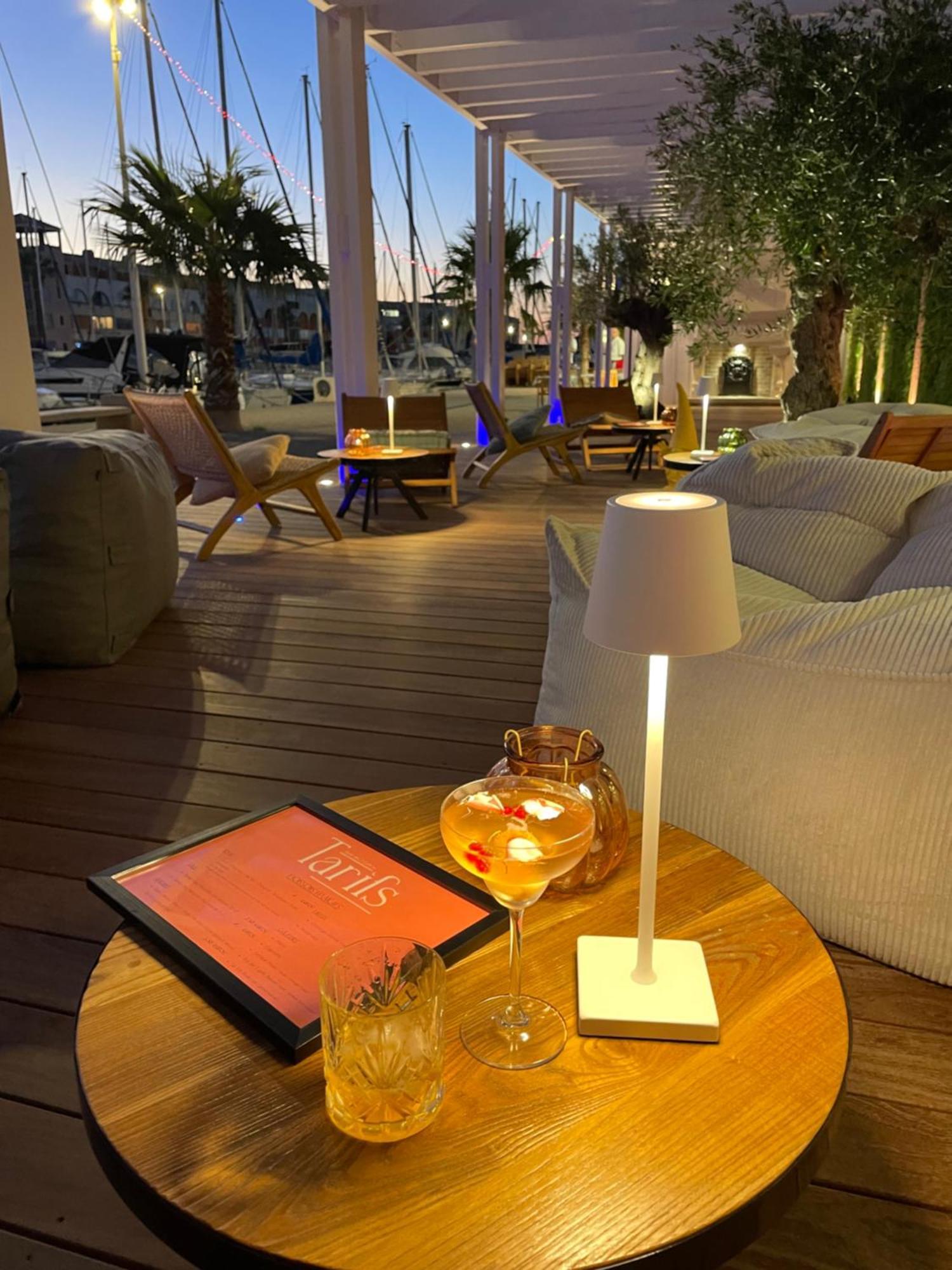 Cit'Hotel Des 2 Golfs Льокат Екстериор снимка