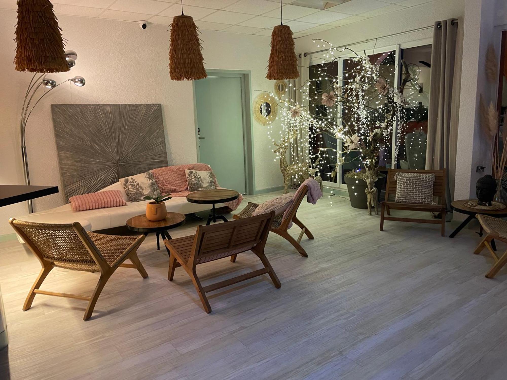 Cit'Hotel Des 2 Golfs Льокат Екстериор снимка