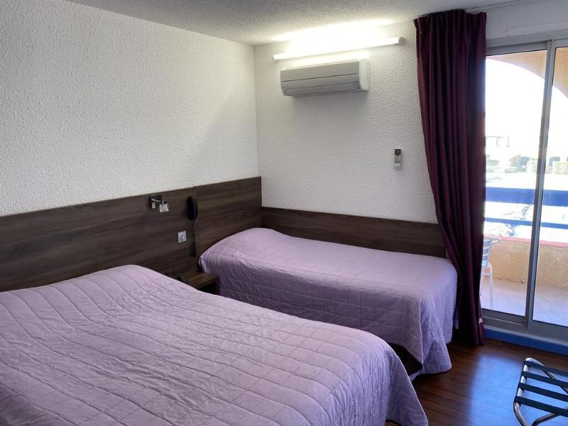 Cit'Hotel Des 2 Golfs Льокат Екстериор снимка
